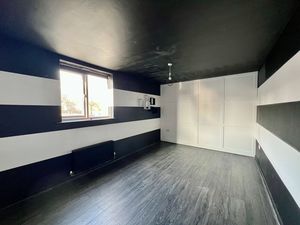 Photo 2- click for photo gallery